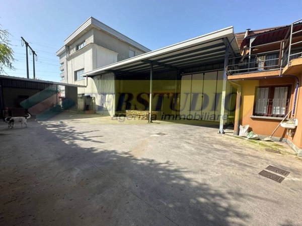 ufficio in vendita a Bottanuco