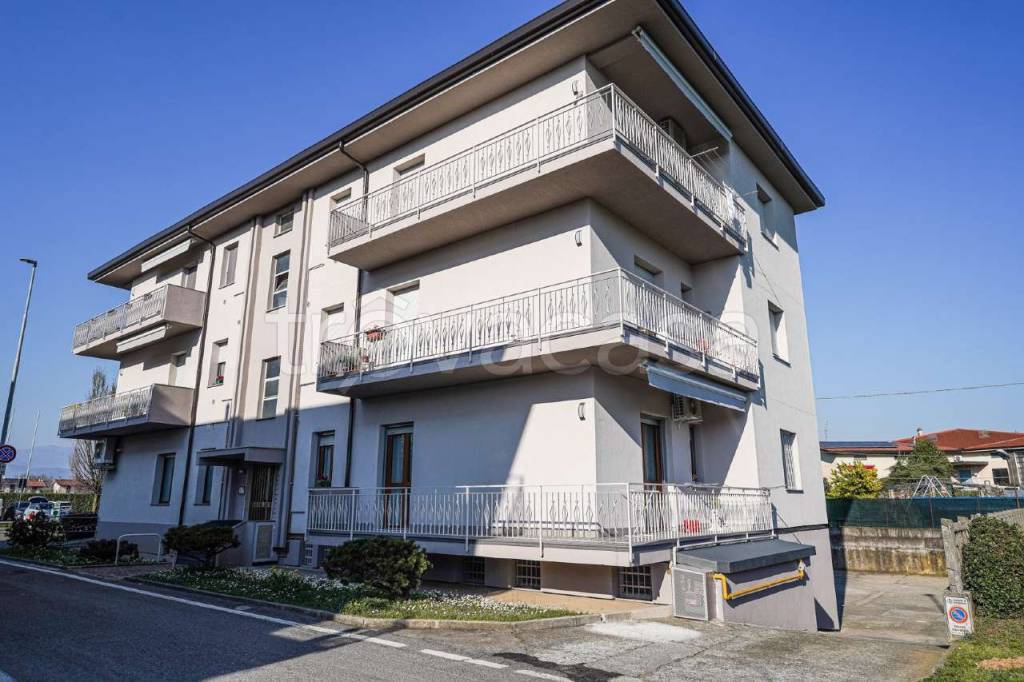 appartamento in vendita a Bottanuco