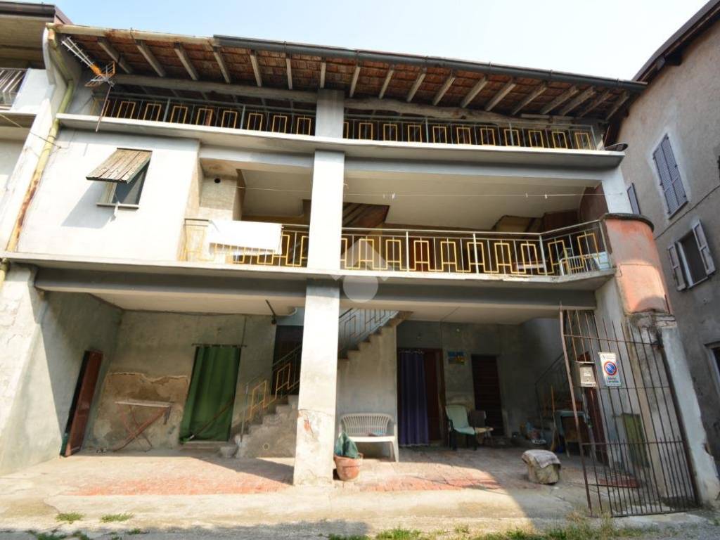 casa indipendente in vendita a Bottanuco