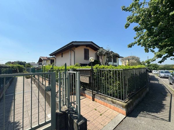 appartamento in vendita a Bottanuco