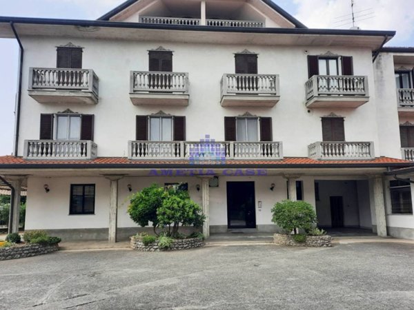 ufficio in vendita a Bottanuco
