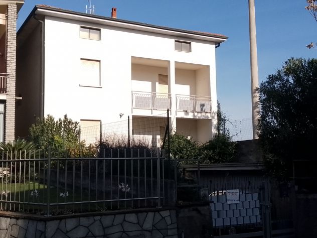 casa indipendente in vendita a Bottanuco