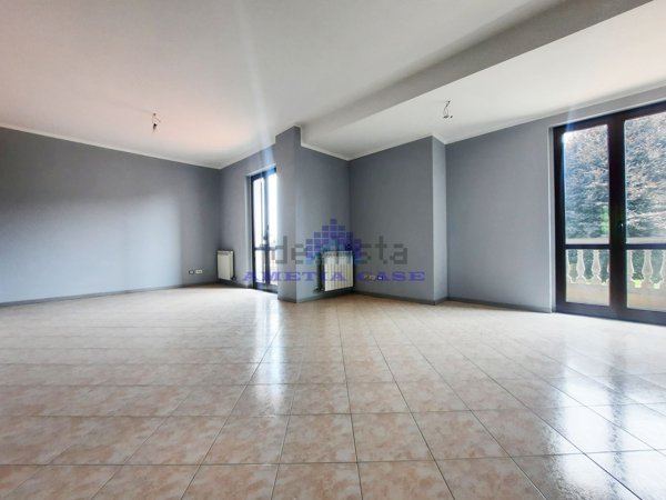 ufficio in vendita a Bottanuco