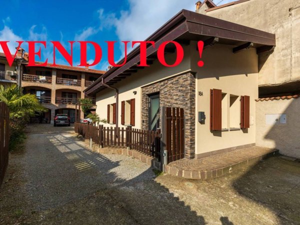 casa indipendente in vendita a Bottanuco