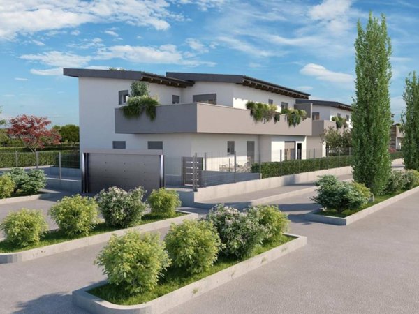 casa indipendente in vendita a Bottanuco