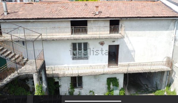casa indipendente in vendita a Bottanuco