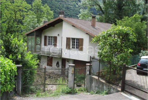 casa indipendente in vendita a Bracca