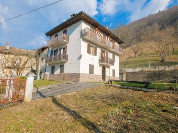 appartamento in vendita a Bracca in zona Cornalta