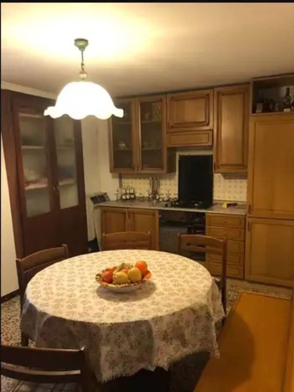 esavano in vendita a Bracca