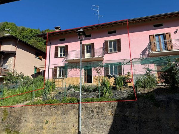 casa indipendente in vendita a Bracca