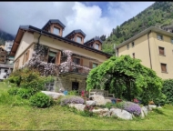 casa indipendente in vendita a Branzi