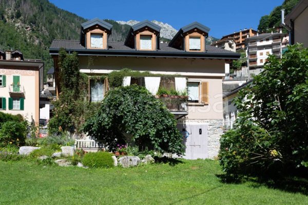 casa indipendente in vendita a Branzi