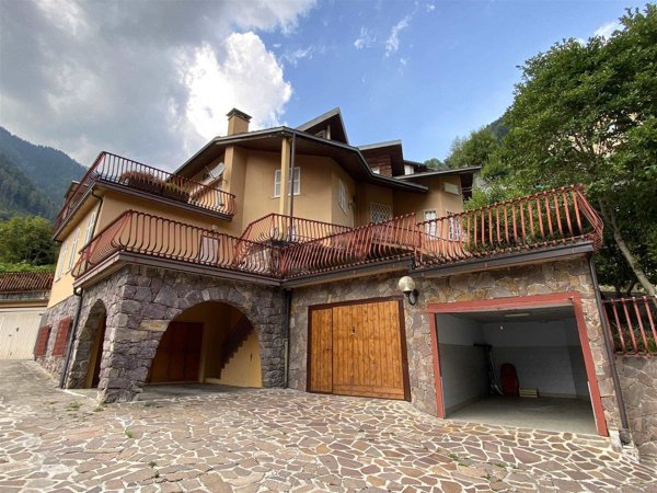 appartamento in vendita a Branzi