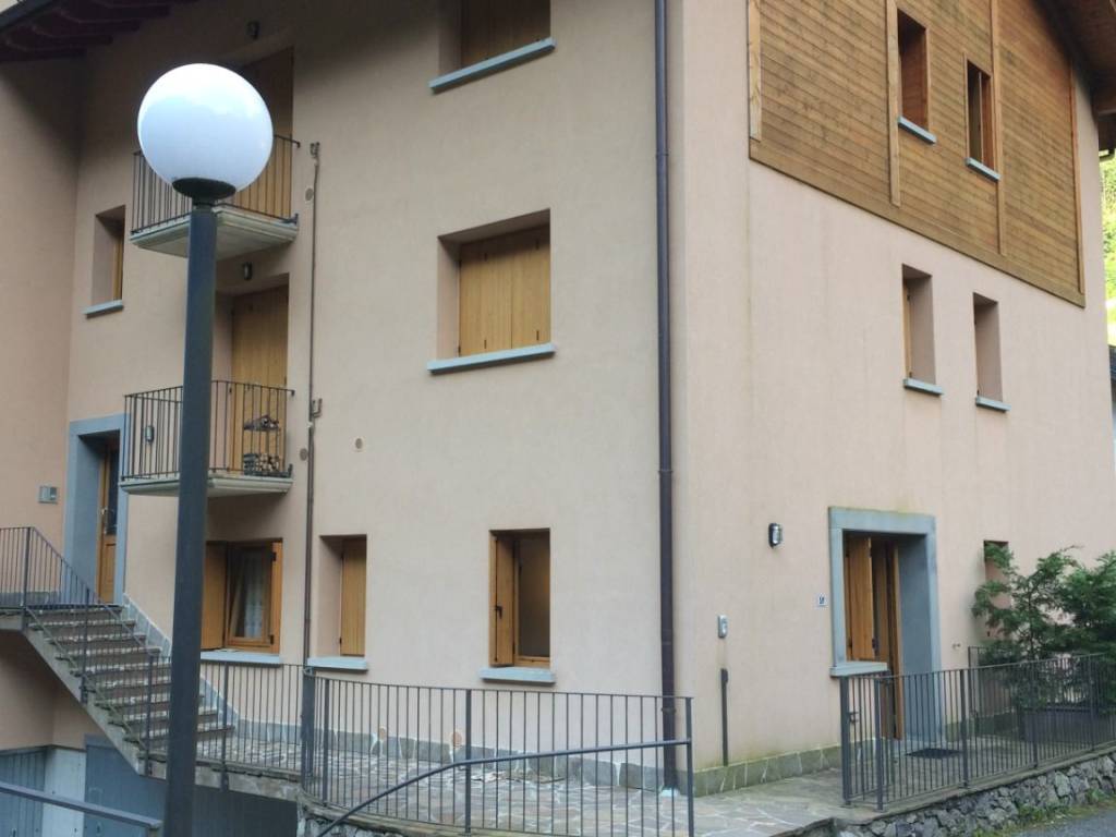 appartamento in vendita a Branzi