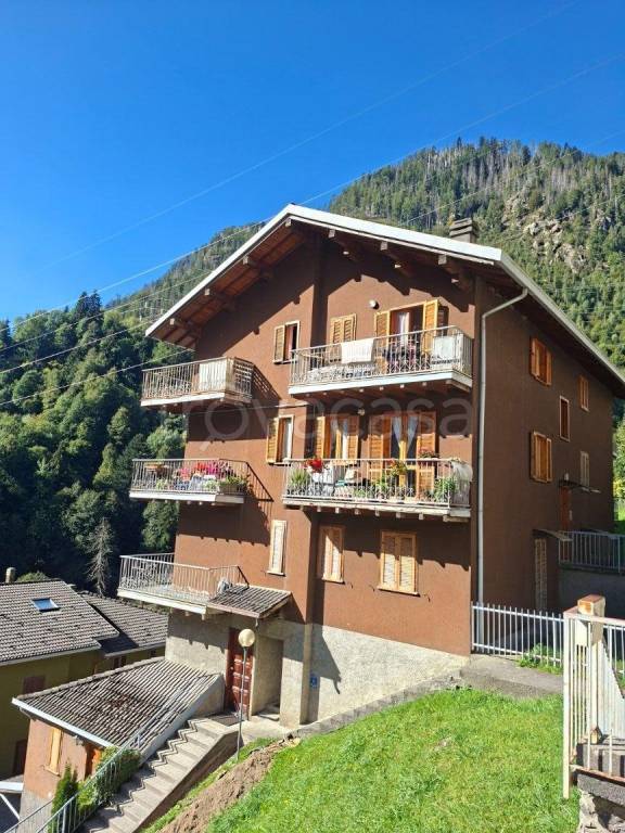 appartamento in vendita a Branzi