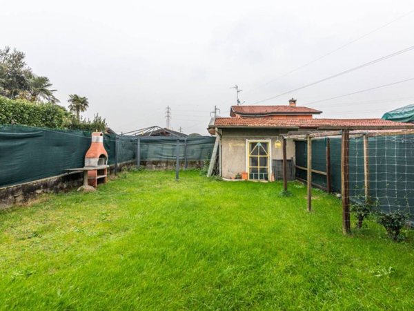 appartamento in vendita a Brembate in zona Grignano