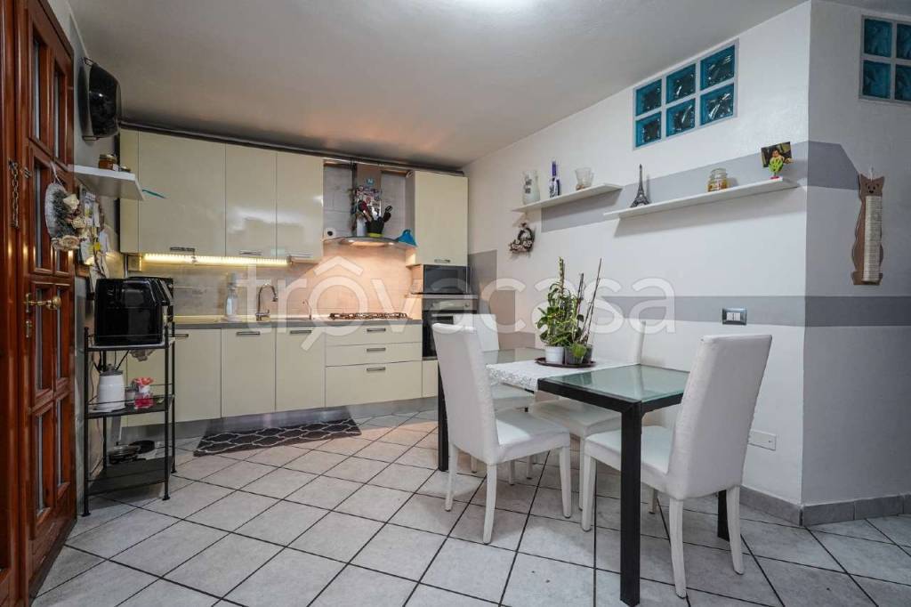 appartamento in vendita a Brembate