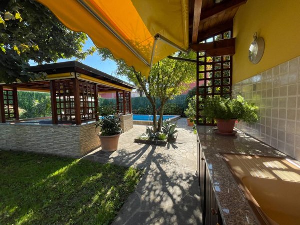 casa indipendente in vendita a Brembate