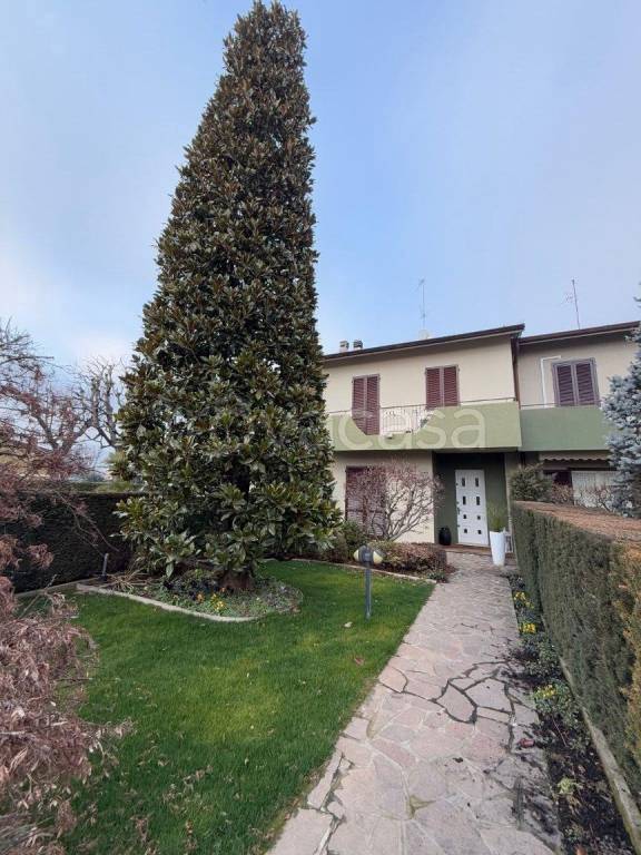 casa indipendente in vendita a Brembate