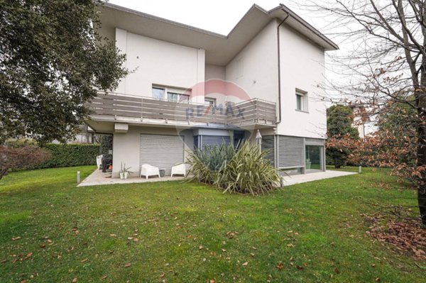 casa indipendente in vendita a Brembate