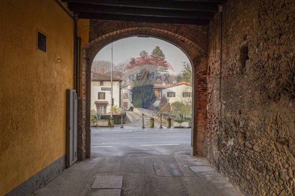 appartamento in vendita a Brembate