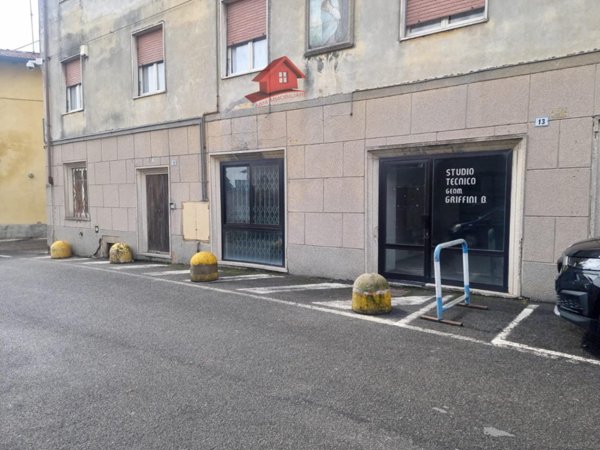 negozio in vendita a Brembate