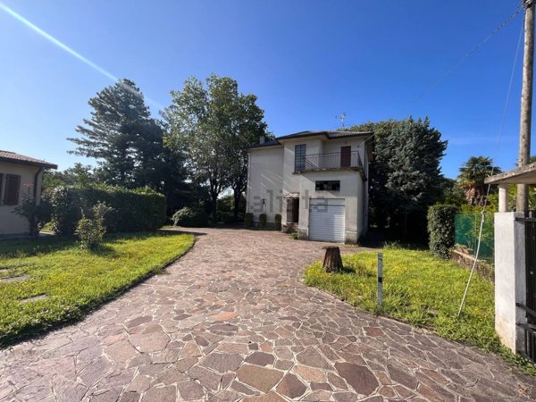 casa indipendente in vendita a Brembate
