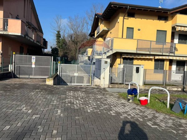 appartamento in vendita a Brembate
