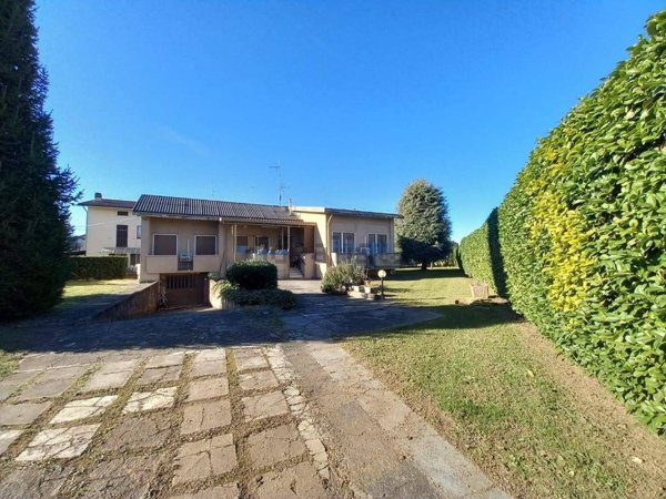 casa indipendente in vendita a Brembate