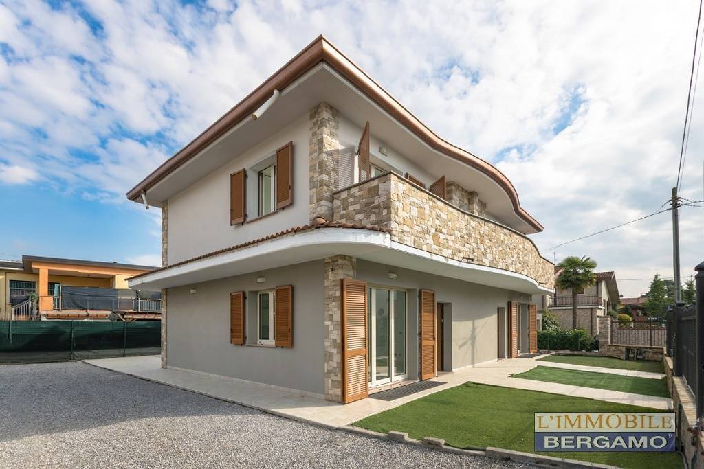 casa indipendente in vendita a Brembate