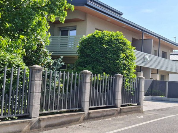 appartamento in vendita a Brembate