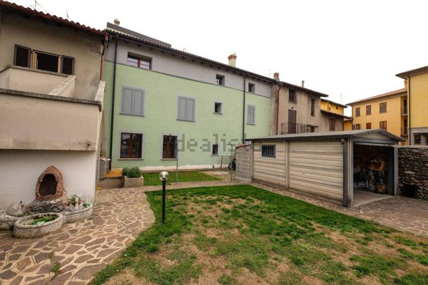 appartamento in vendita a Brembate
