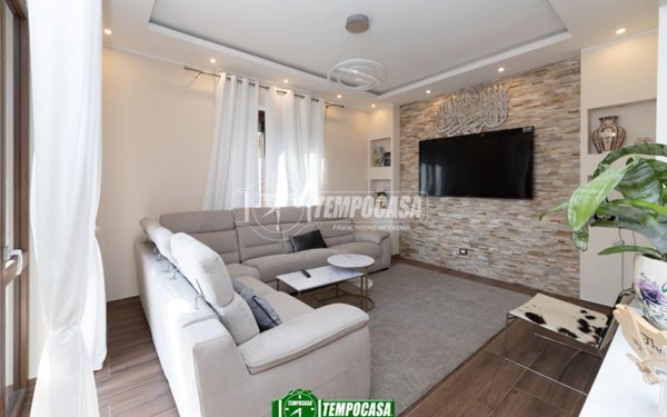 casa indipendente in vendita a Brembate