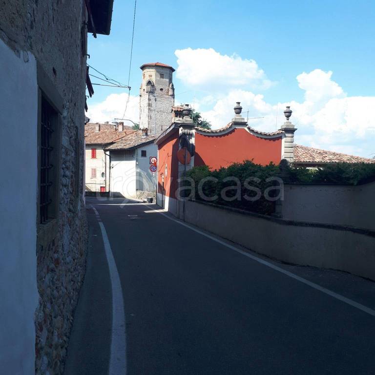 appartamento in vendita a Brembate
