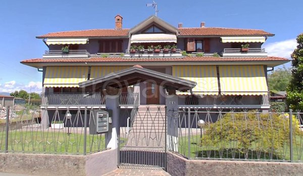 appartamento in vendita a Brembate in zona Grignano