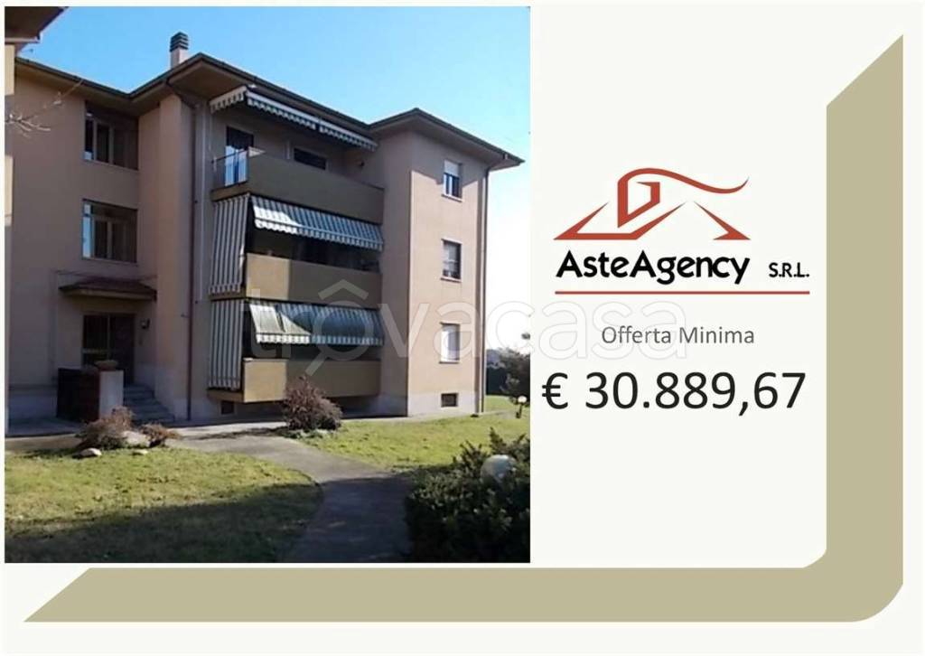 appartamento in vendita a Brembate in zona Grignano