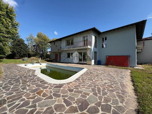 casa indipendente in vendita a Brembate