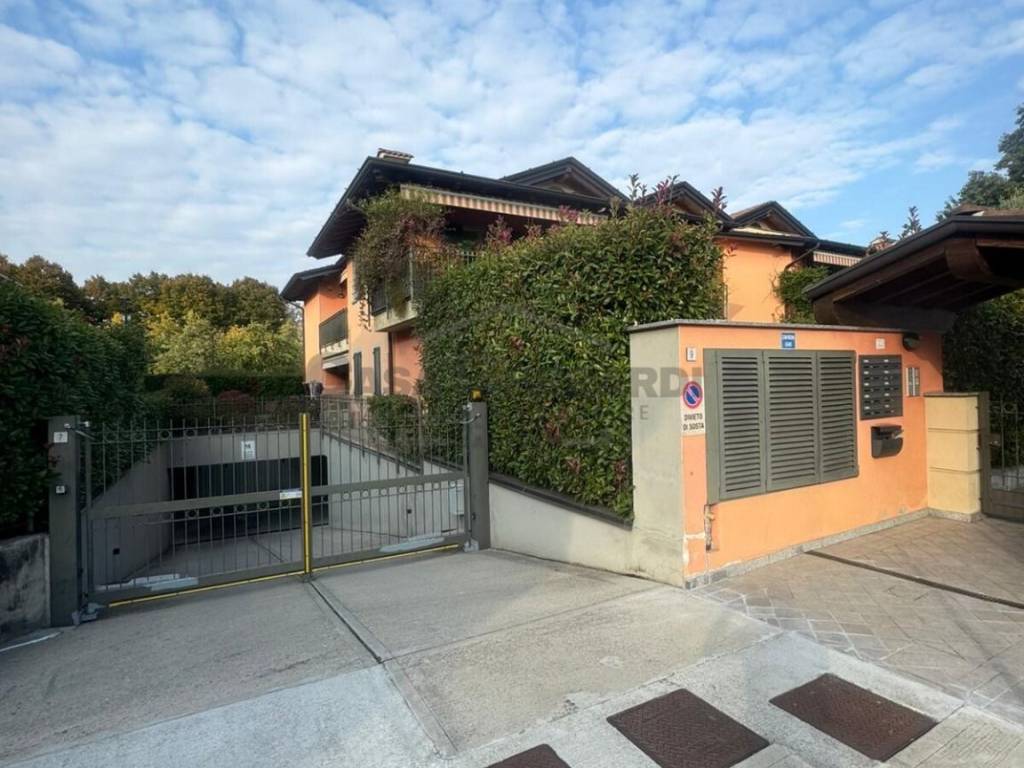 appartamento in vendita a Brembate