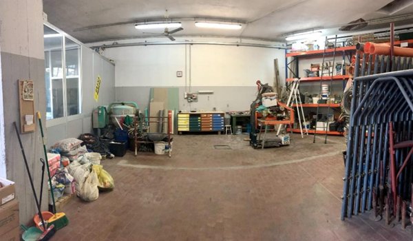 locale commerciale in vendita a Brembate