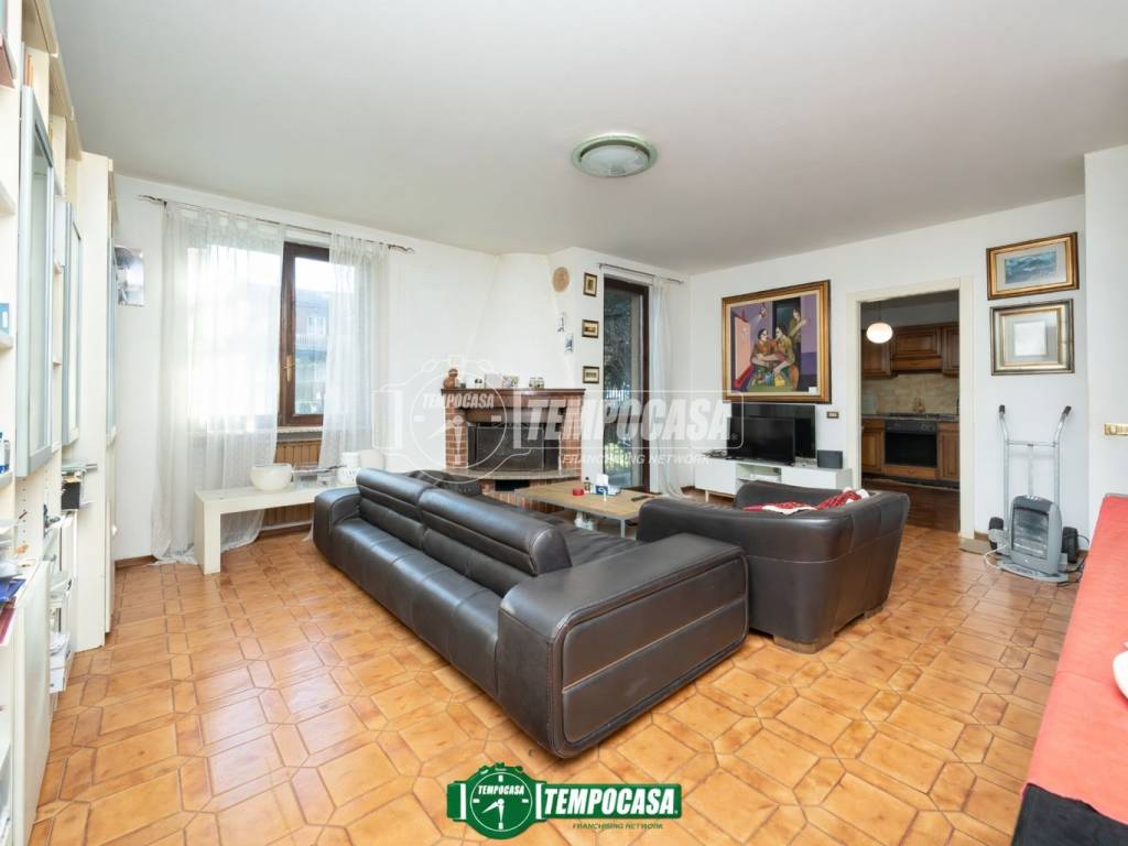 appartamento in vendita a Brembate