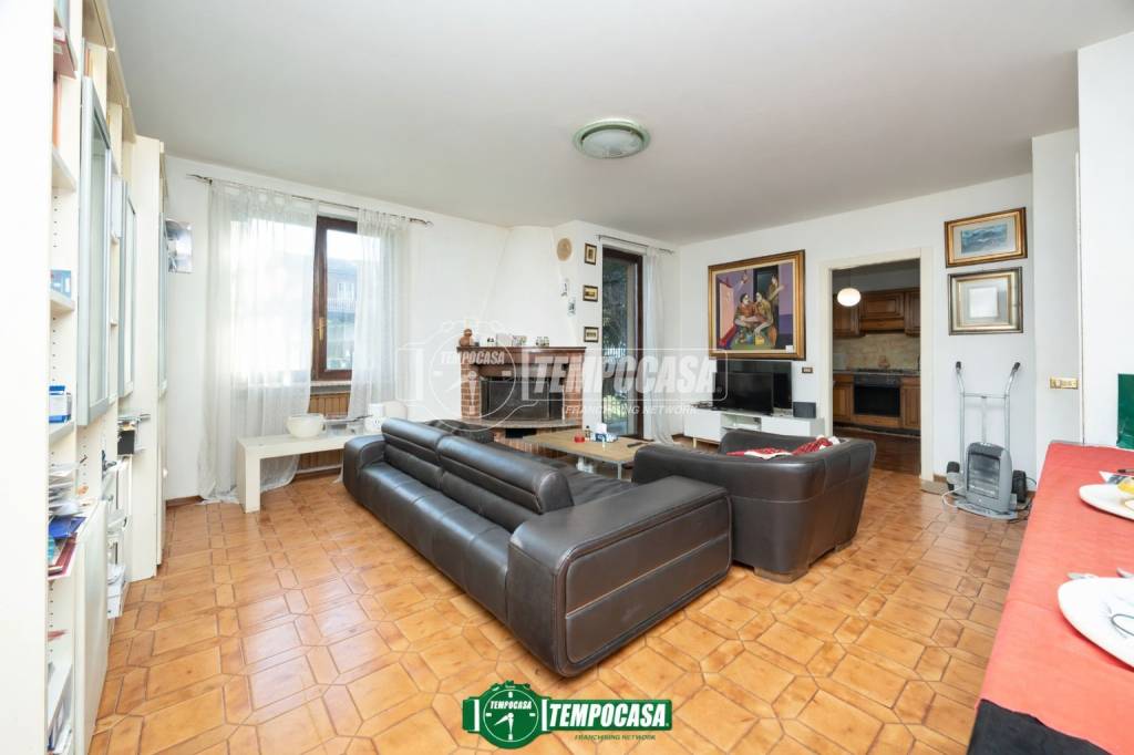 appartamento in vendita a Brembate