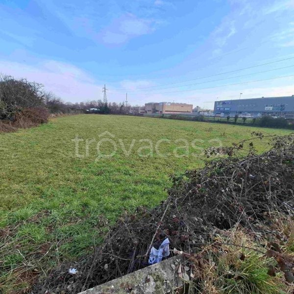 terreno agricolo in vendita a Brembate in zona Grignano