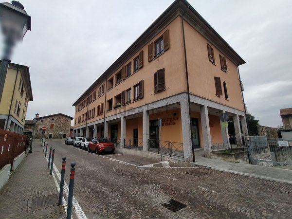 ufficio in vendita a Brembate