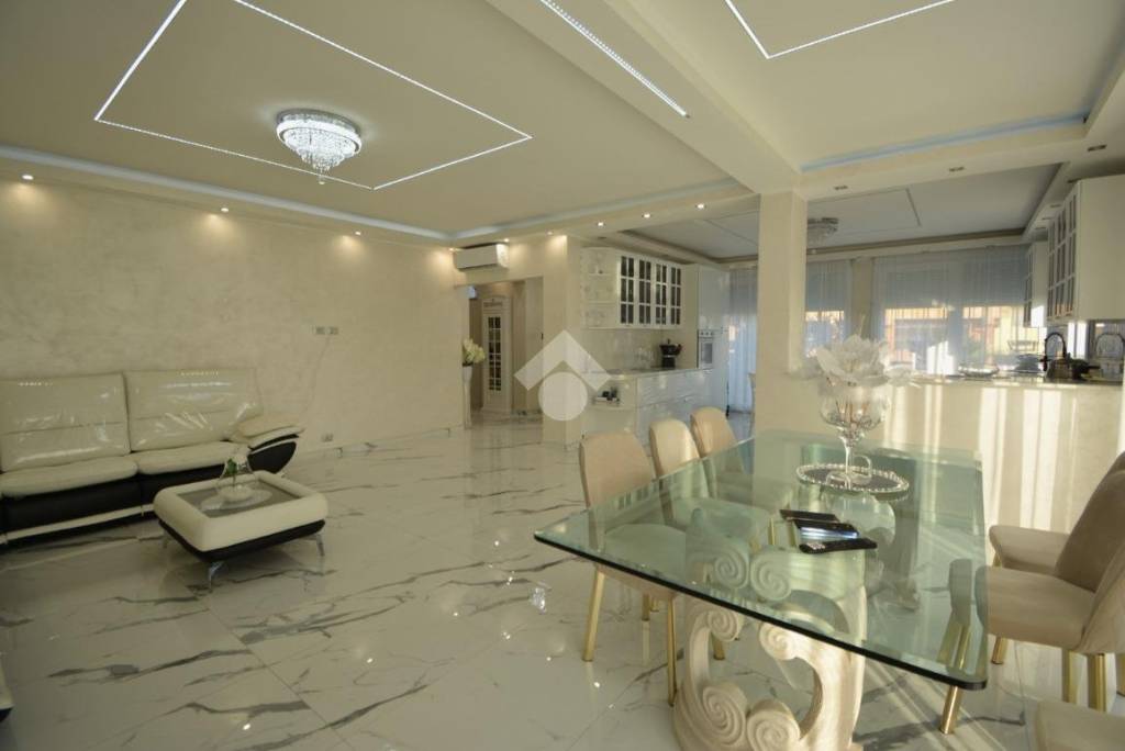 casa indipendente in vendita a Brembate in zona Grignano