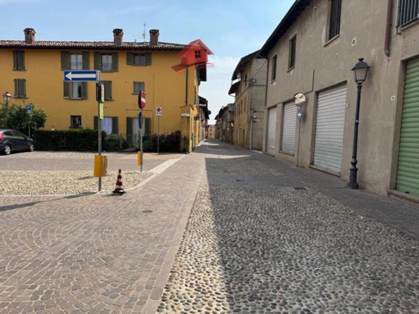 appartamento in vendita a Brembate in zona Grignano