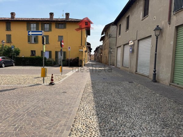 appartamento in vendita a Brembate in zona Grignano