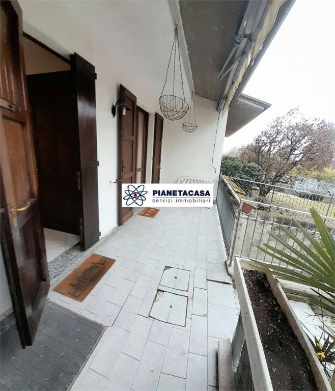 casa indipendente in vendita a Brembate in zona Grignano