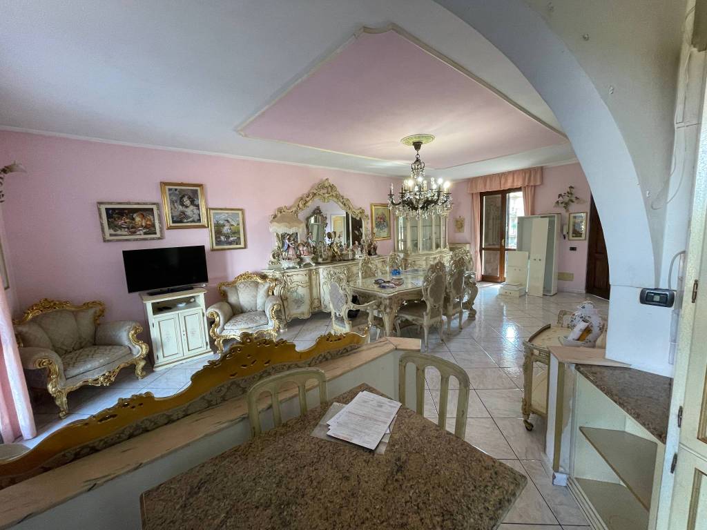 casa indipendente in vendita a Brembate in zona Grignano
