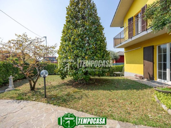 casa indipendente in vendita a Brembate
