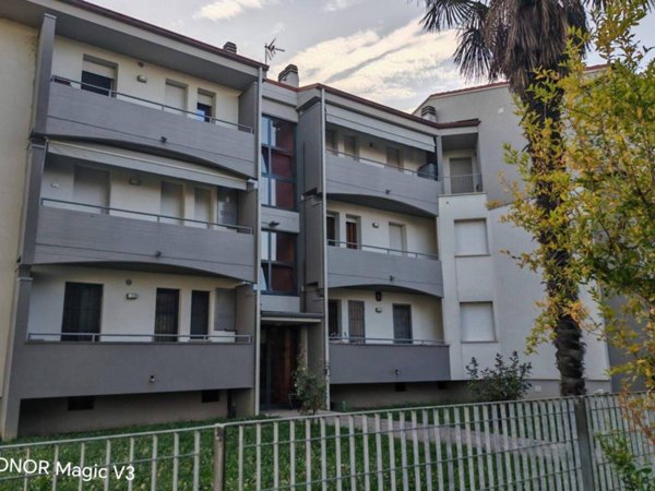 appartamento in vendita a Brembate in zona Grignano